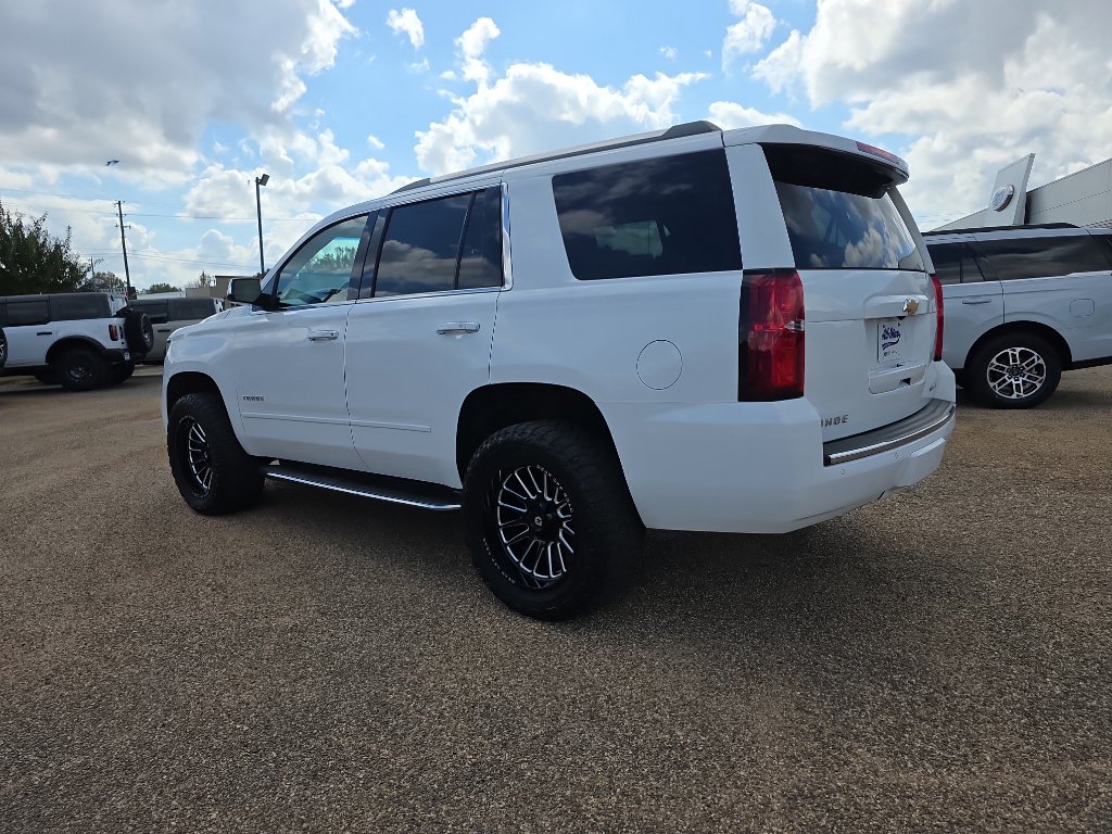 2019 Chevrolet Tahoe Premier photo 3