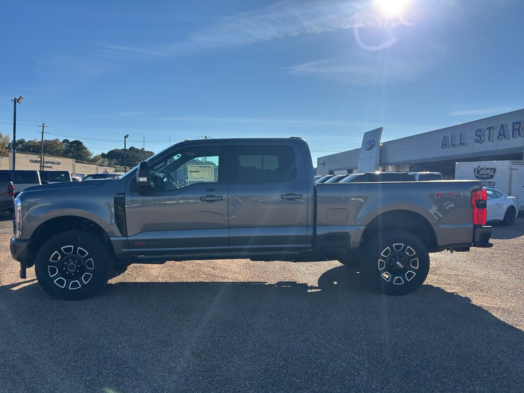 New 2025 Ford F-250 Platinum Truck Crew Cab