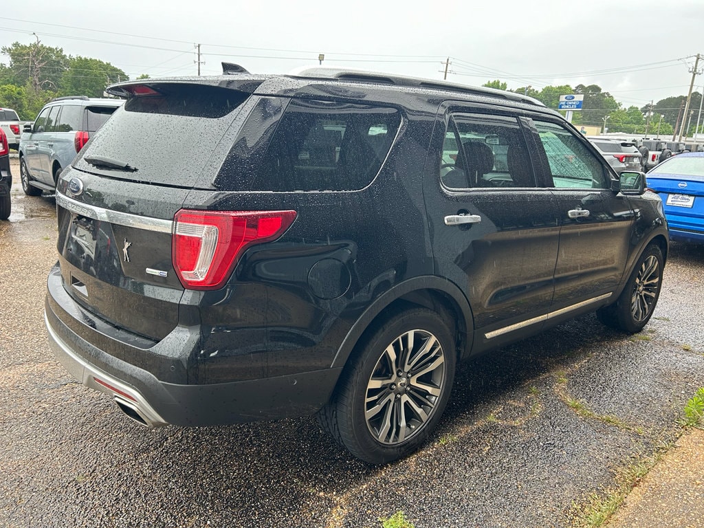 Used 2017 Ford Explorer Platinum SUV