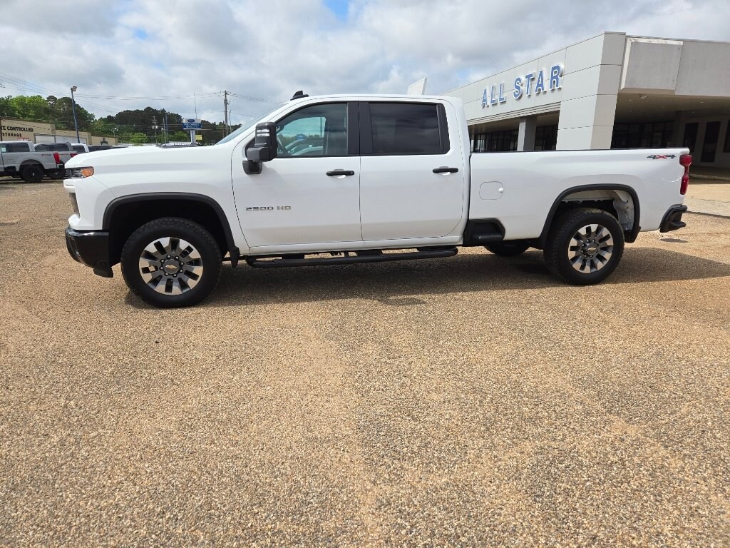 Used 2025 Chevrolet Silverado 2500 HD Custom Truck Crew Cab