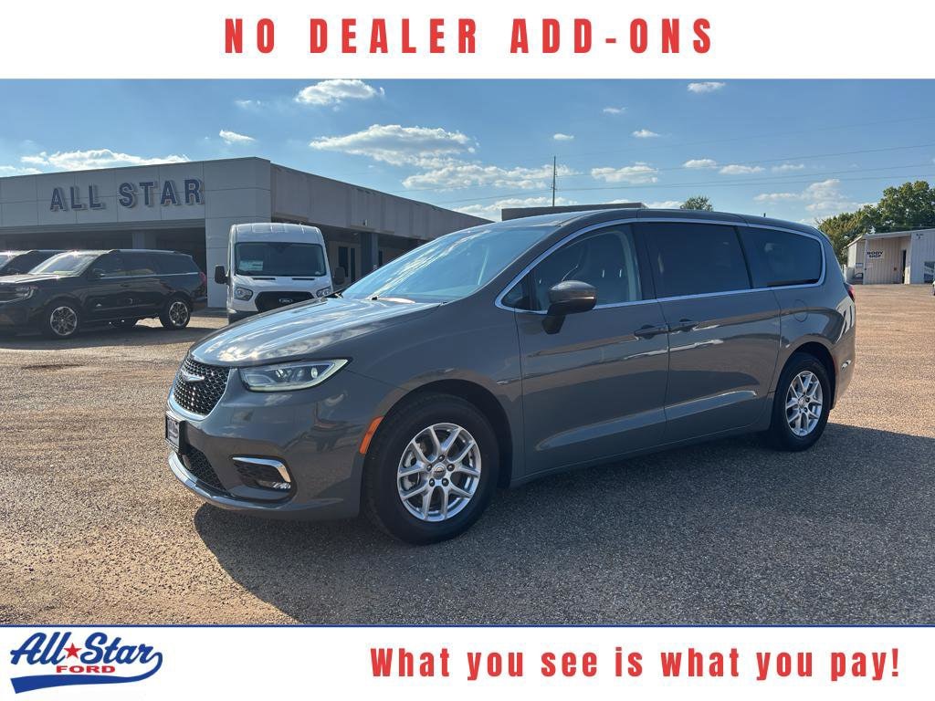 Used 2023 Chrysler Pacifica Touring L Van Passenger Van