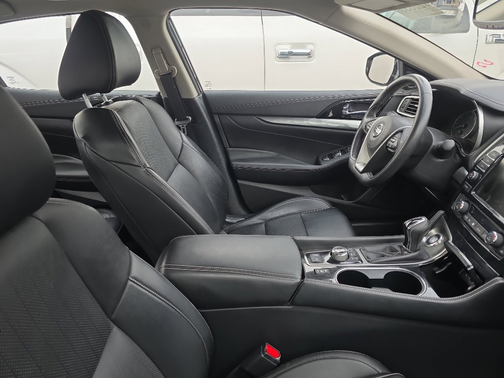 2020 Nissan Maxima SL photo 2