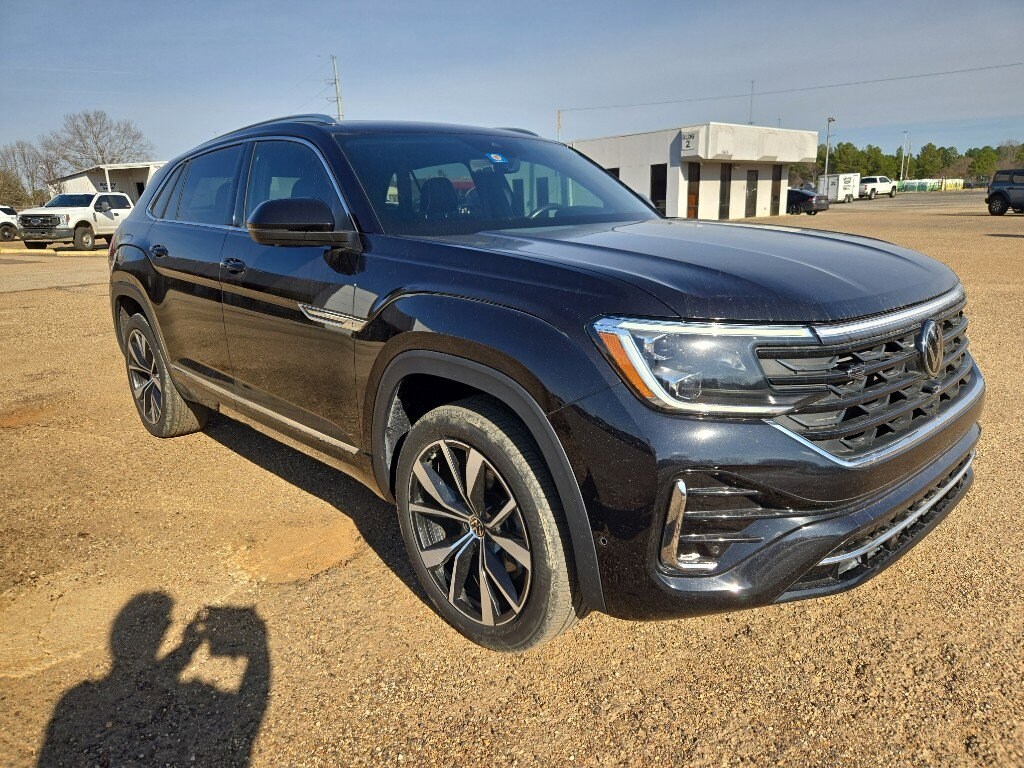 Used 2024 Volkswagen Atlas Cross Sport 2.0T SEL Premium R-Line SUV