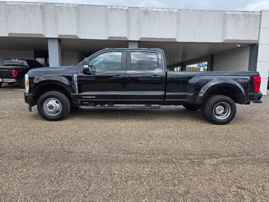 Used 2023 Ford F-350 Truck Crew Cab