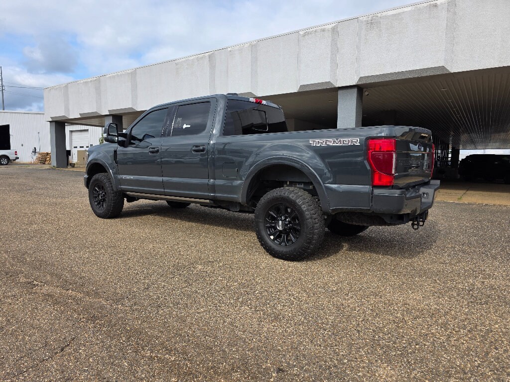 2021 Ford F-250 Lariat photo 3