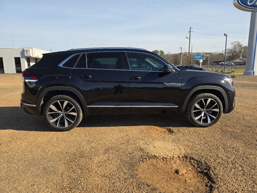 Used 2024 Volkswagen Atlas Cross Sport 2.0T SEL Premium R-Line SUV