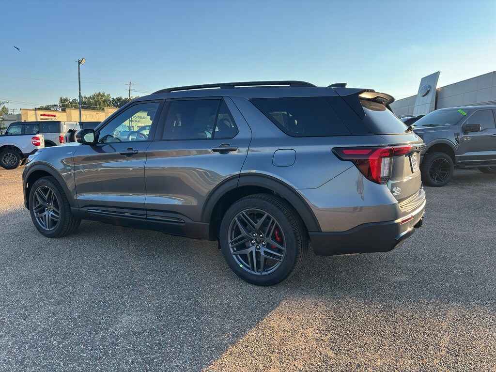 New 2025 Ford Explorer ST-Line SUV