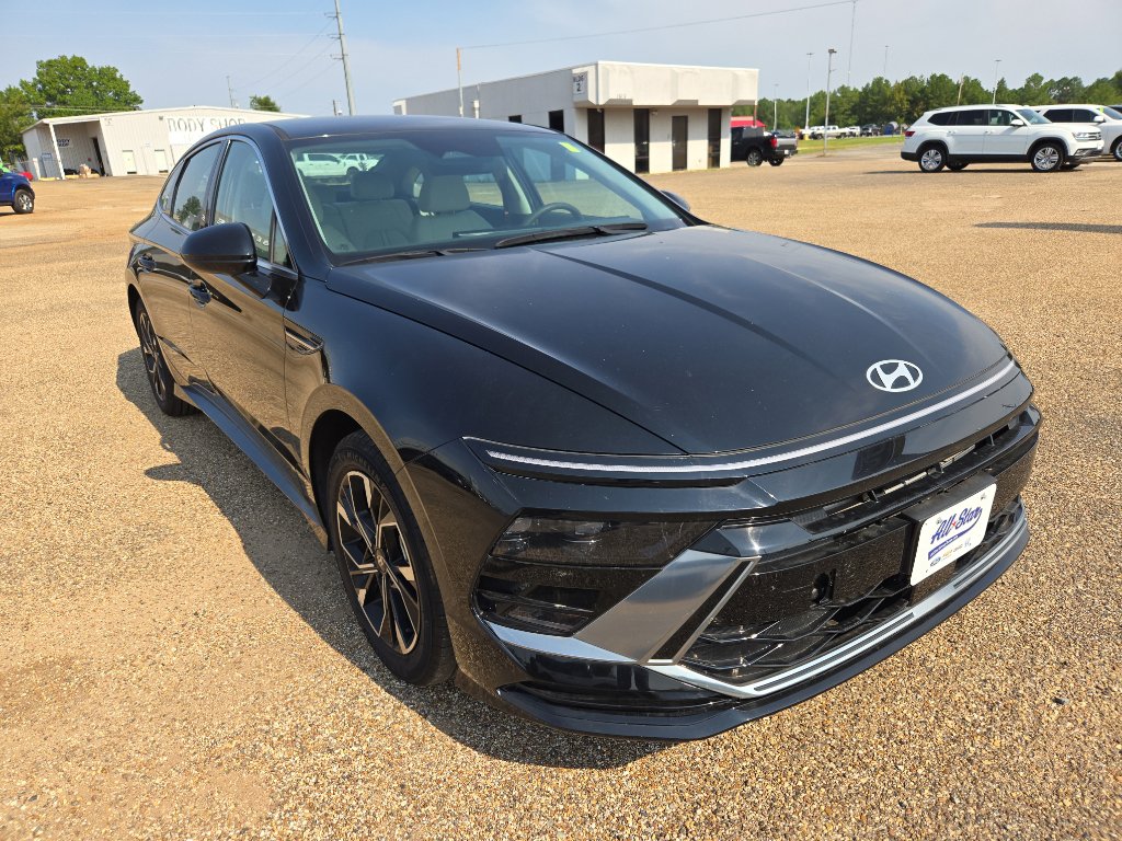 2024 Hyundai Sonata SEL photo 3