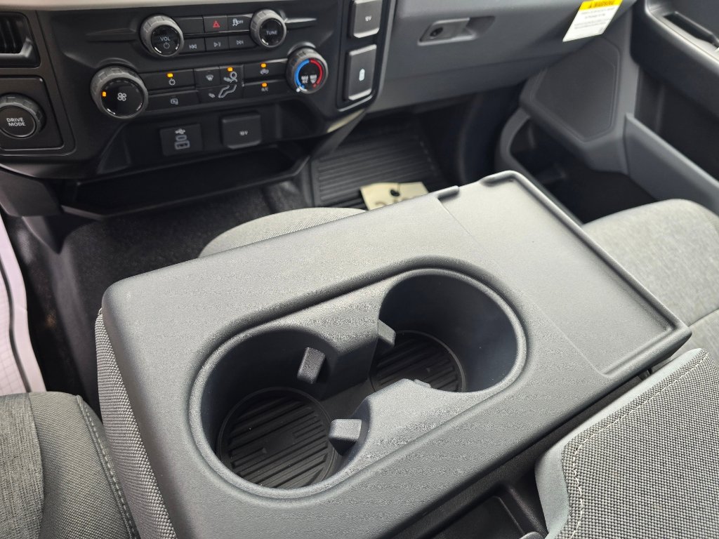 2026 Ford F-450 Super Duty Chassis Cab XL - Photo 10