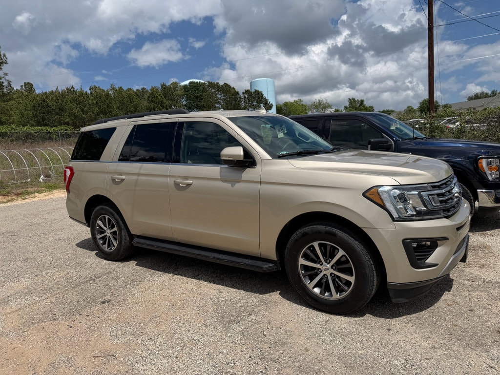 Used 2018 Ford Expedition XLT SUV