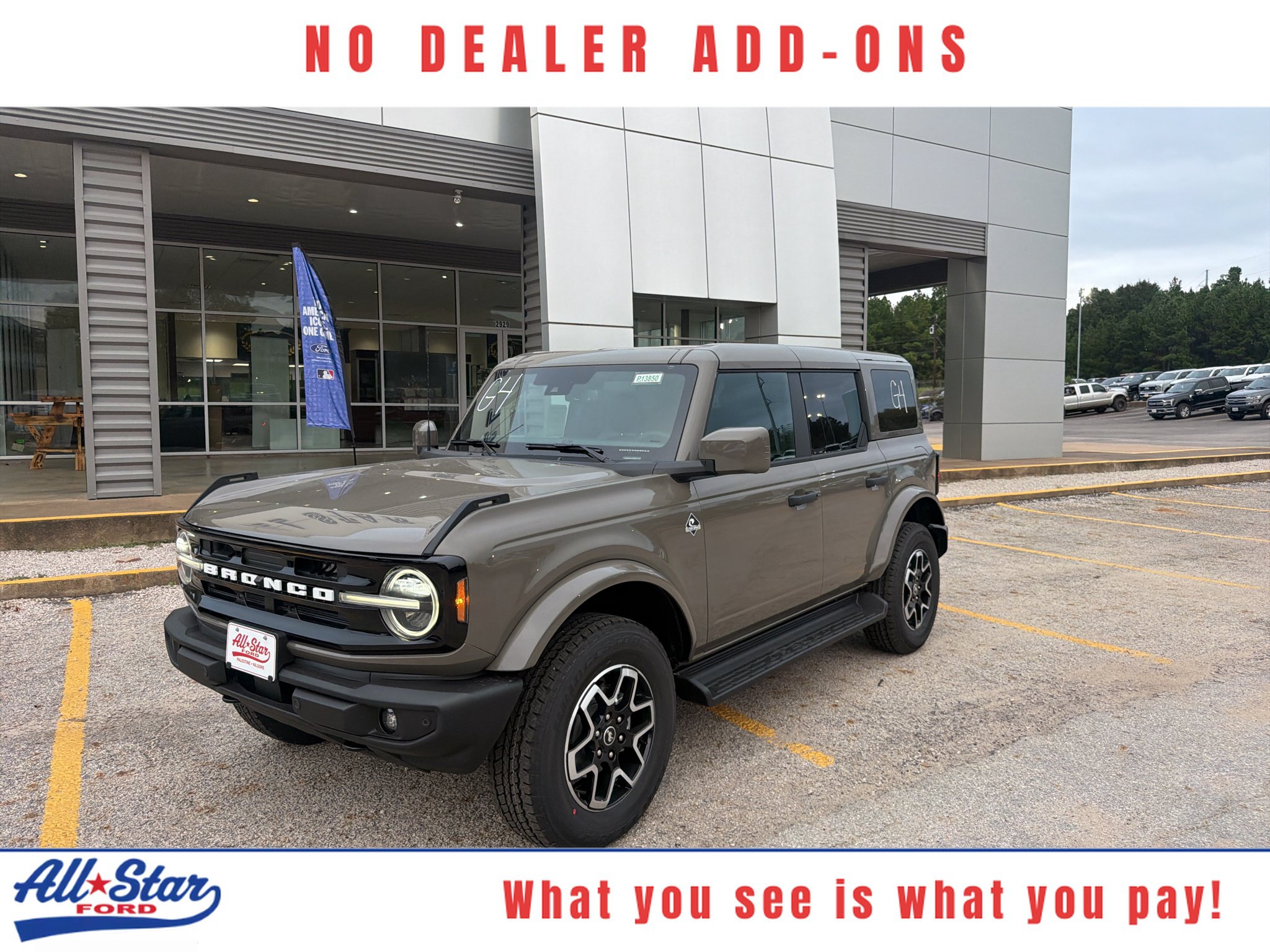 2026 Ford Bronco Outer Banks Outer Banks  4x4