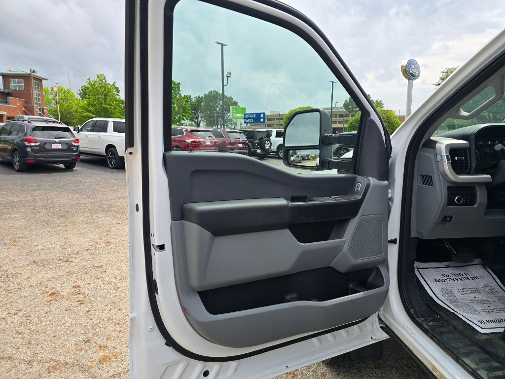 2026 Ford F-450 Super Duty Chassis Cab XL - Photo 14