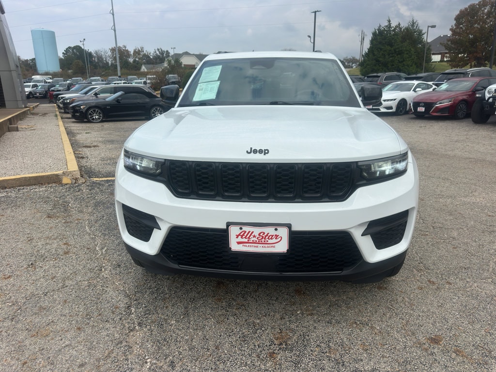 Used 2024 Jeep Grand Cherokee Altitude SUV