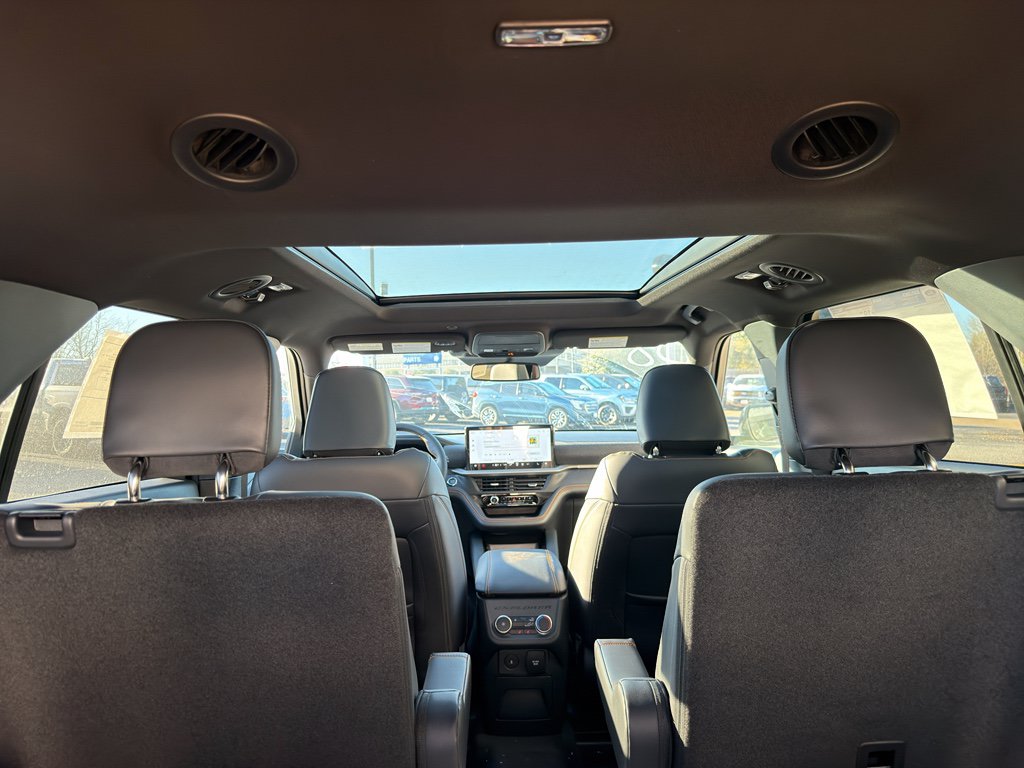 2026 Ford Explorer Tremor - Photo 24