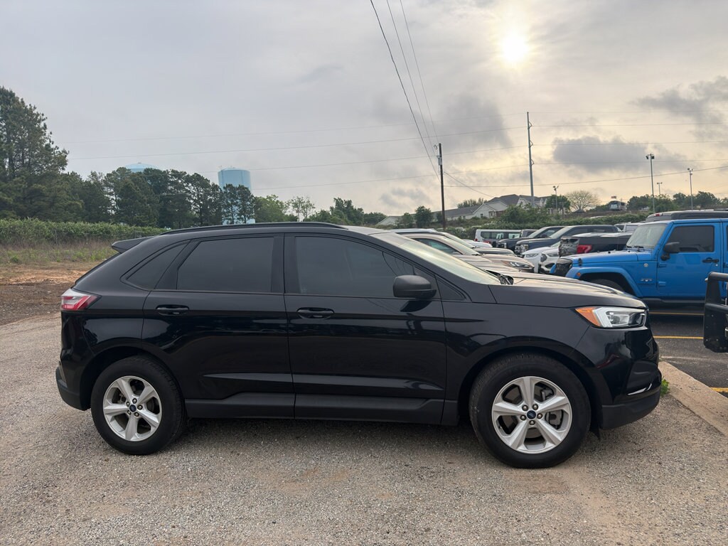 Used 2021 Ford Edge SE SUV
