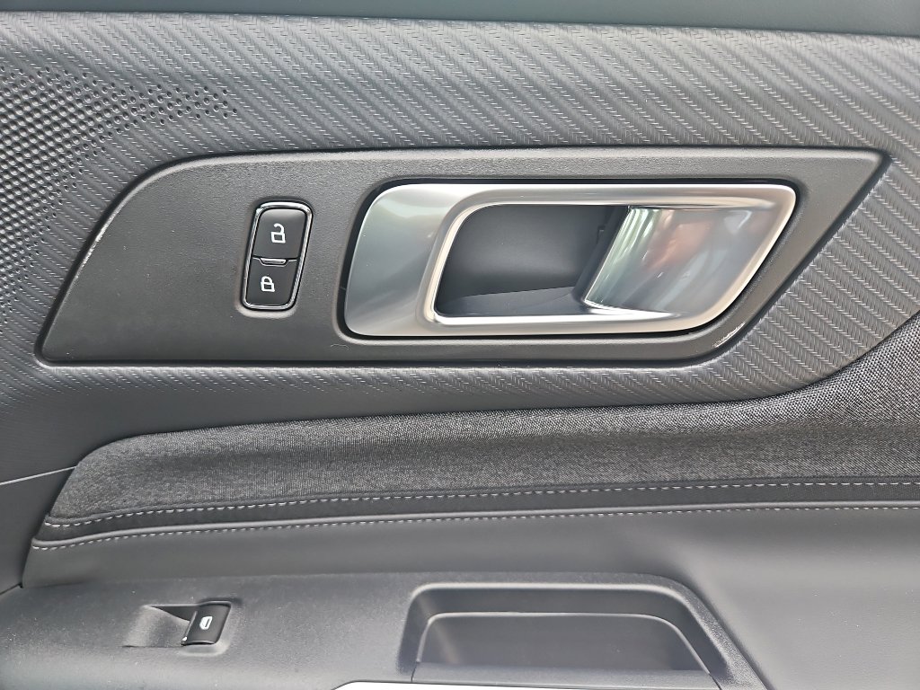 2026 Ford Mustang EcoBoost Fastback - Photo 6