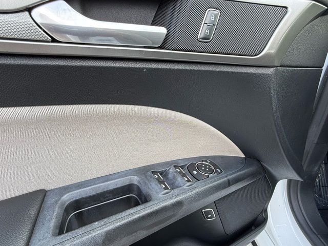 2018 Ford Fusion Hybrid S - Photo 13