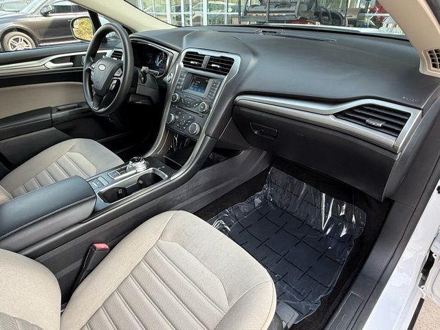 2018 Ford Fusion Hybrid S - Photo 17