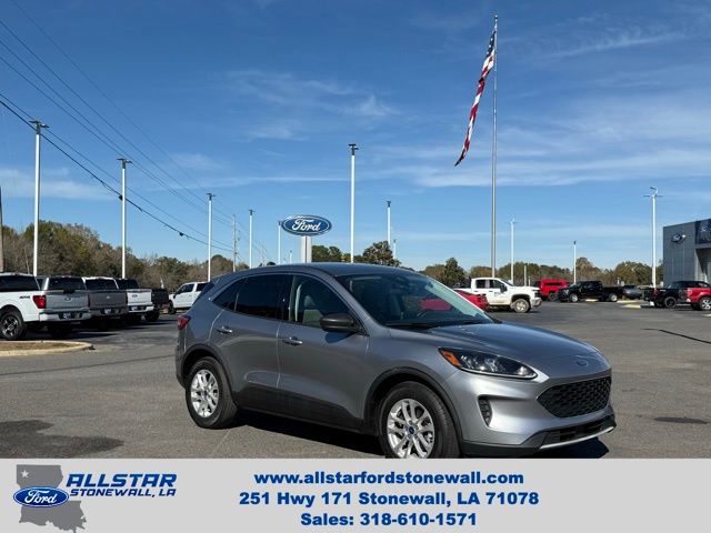 2022 Ford Escape SE's photo