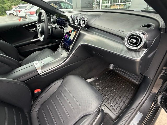 2025 Mercedes-Benz C-Class Sedan C 300 - Photo 17
