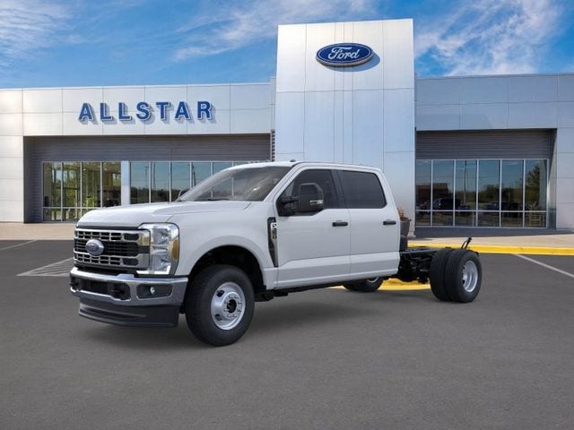 2026 Ford F-350 Super Duty Chassis Cab
