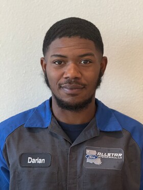 Staff member Darian Hall from ID_bb2c77