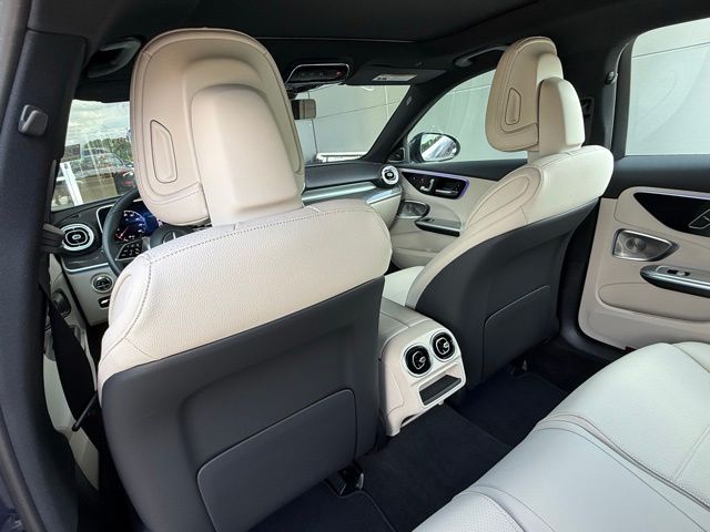 2025 Mercedes-Benz C-Class Sedan C 300 - Photo 16