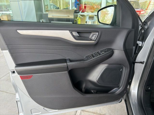 2022 Ford Escape SE - Photo 13