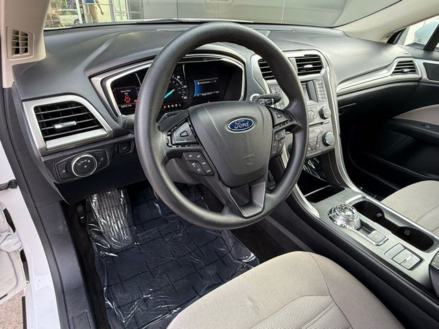 2018 Ford Fusion Hybrid S - Photo 10