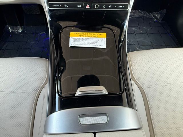 2025 Mercedes-Benz C-Class Sedan C 300 - Photo 27
