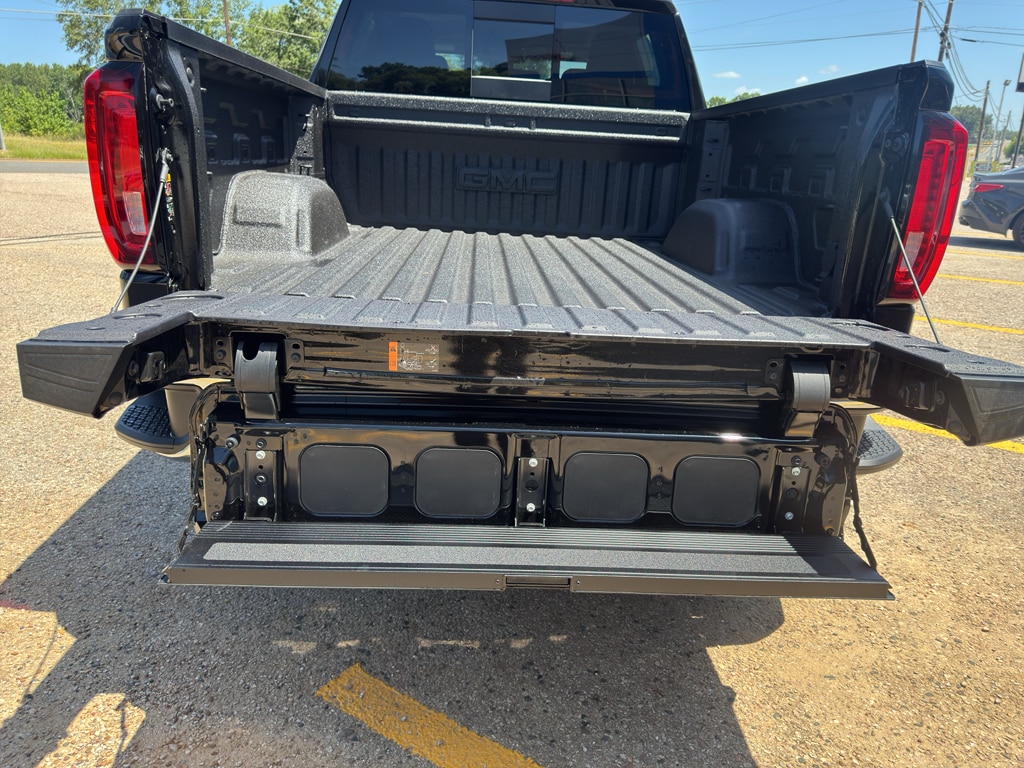 2026 GMC Sierra 1500 SLT - Photo 21