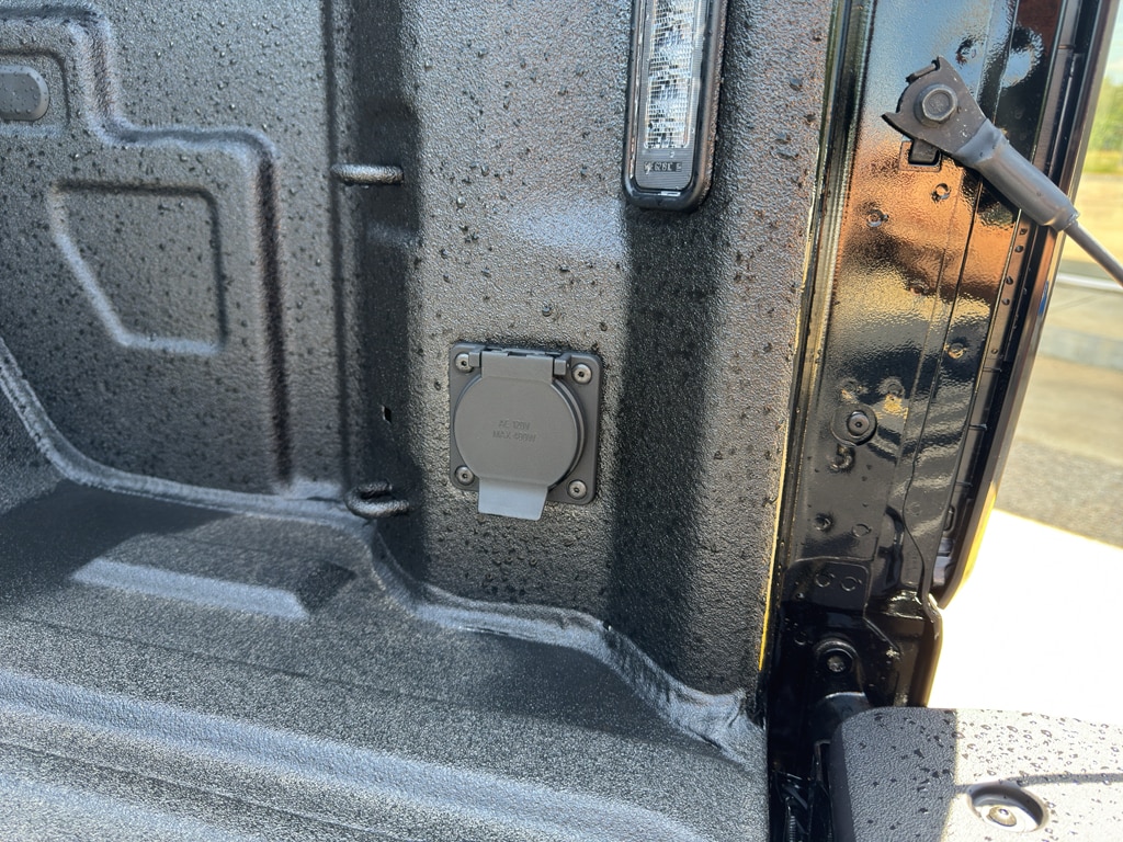 2026 GMC Sierra 1500 SLT - Photo 20