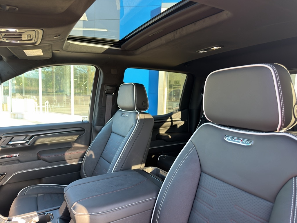 2026 GMC Sierra 1500 AT4X - Photo 19