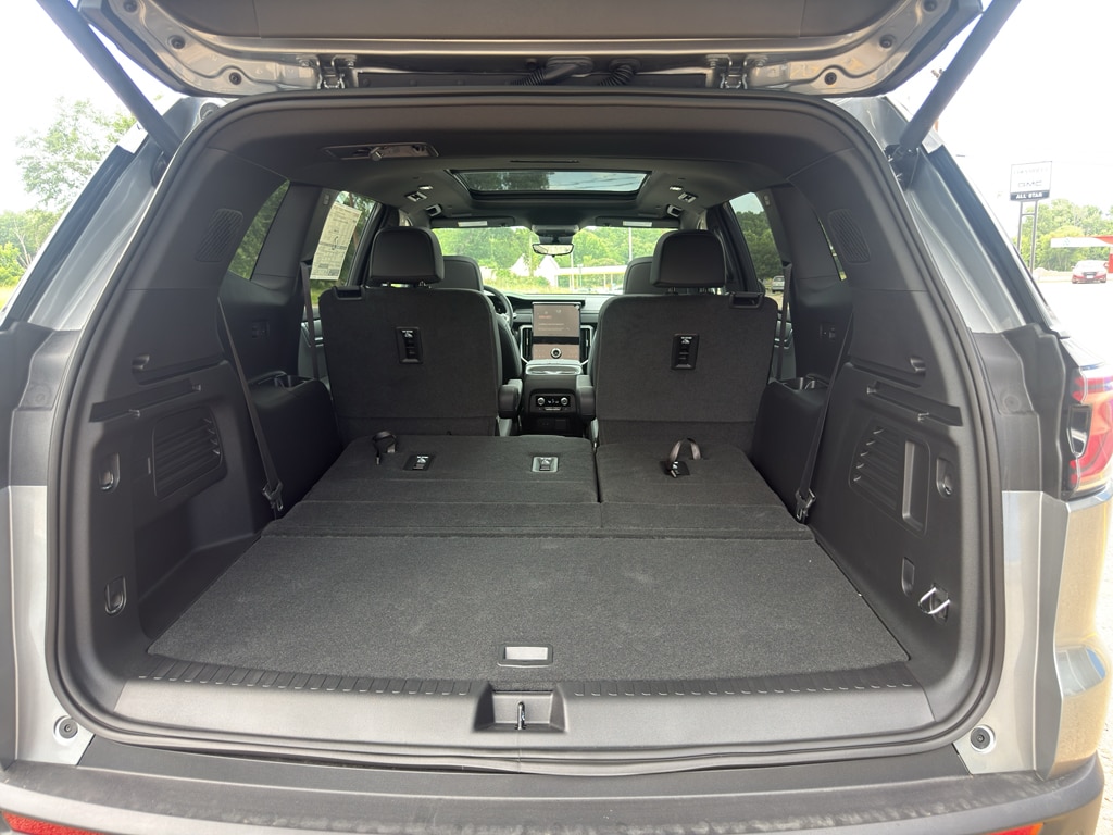 2026 GMC Acadia Elevation - Photo 13