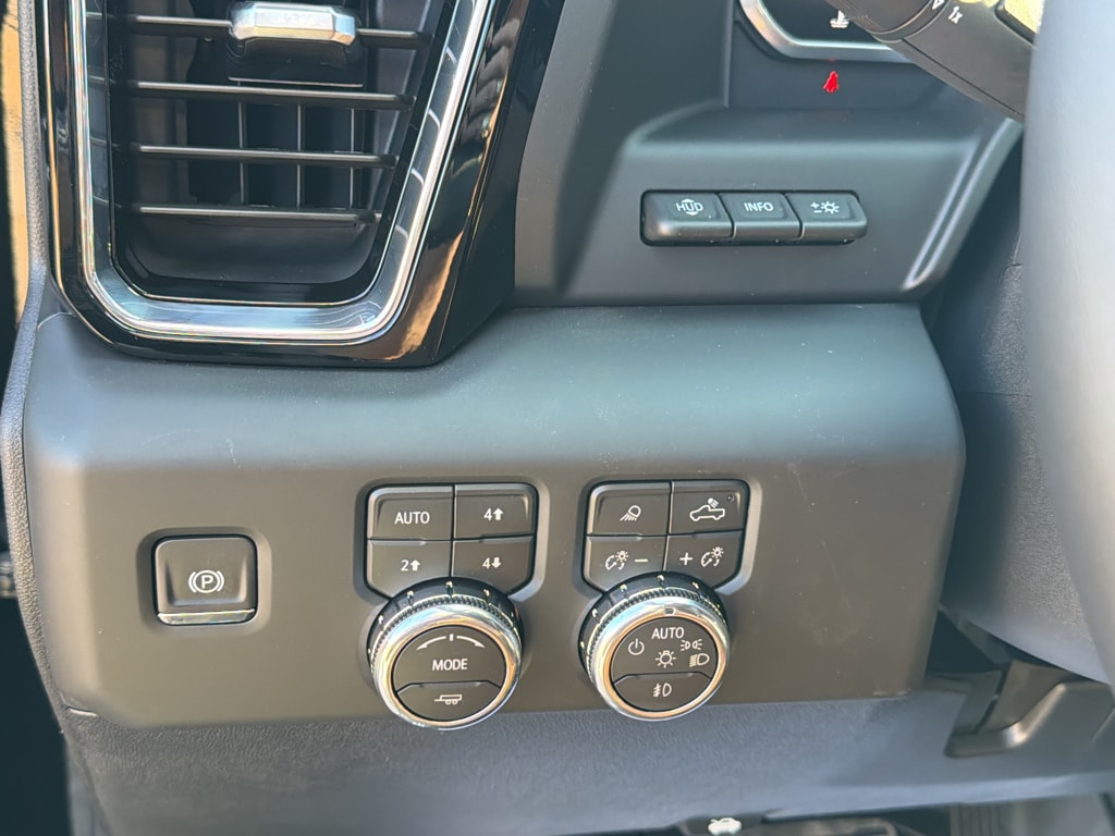 2026 GMC Sierra 2500HD Denali Ultimate - Photo 32