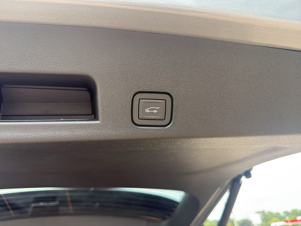 2026 GMC Acadia Elevation - Photo 14