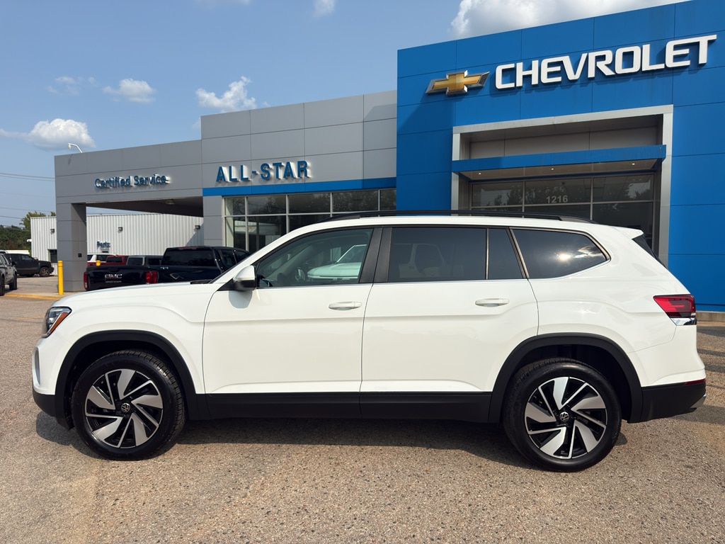 Used 2024 Volkswagen Atlas 2.0T SE w/Technology SUV