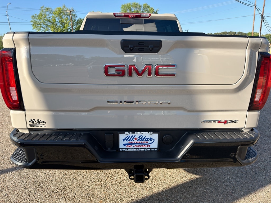 2026 GMC Sierra 1500 AT4X - Photo 9