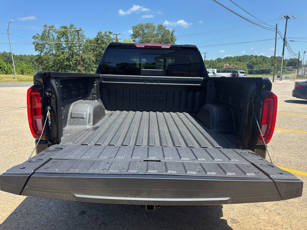 2026 GMC Sierra 1500 SLT - Photo 19