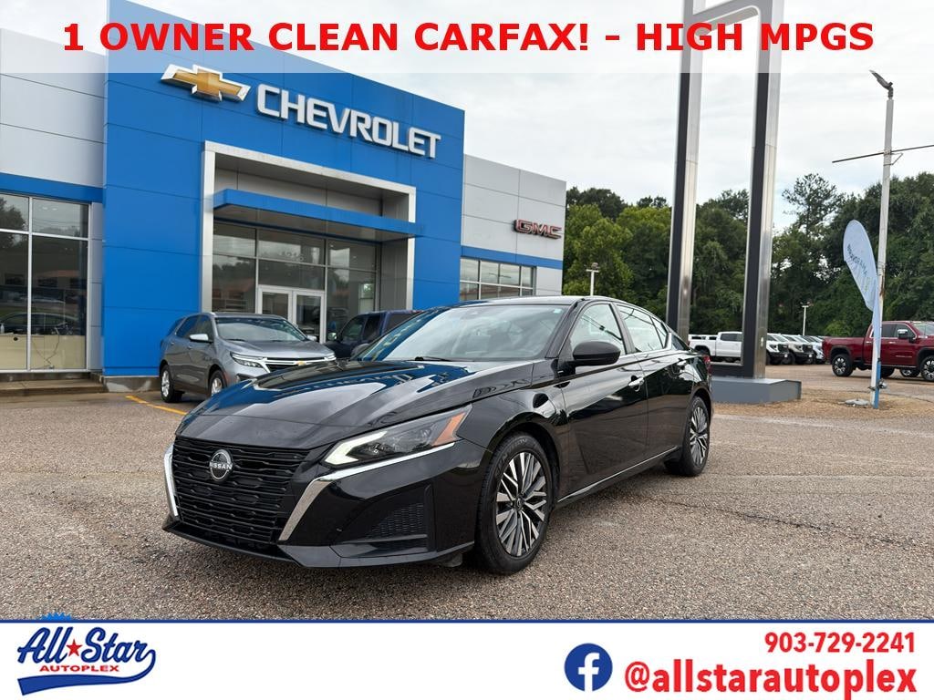 Used 2024 Nissan Altima 2.5 SV Sedan