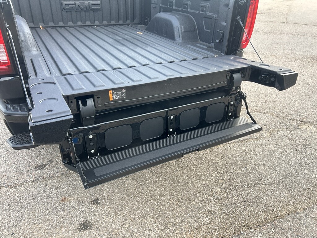 2026 GMC Sierra 1500 Denali - Photo 17