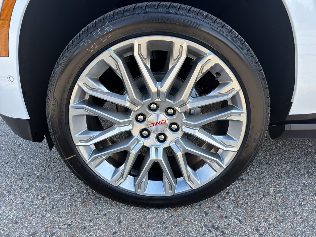 New 2026 GMC Yukon Denali SUV