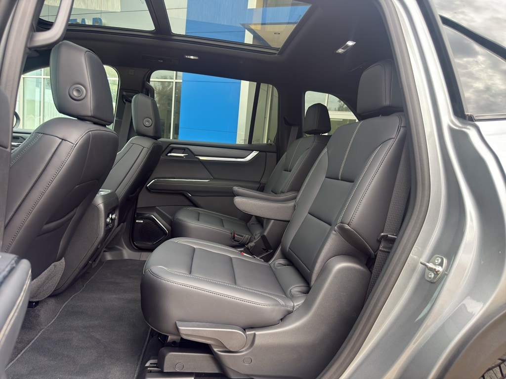 2026 GMC Acadia Elevation - Photo 8