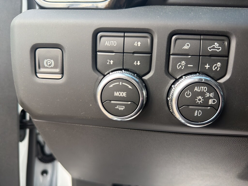 2026 GMC Sierra 1500 AT4X - Photo 19