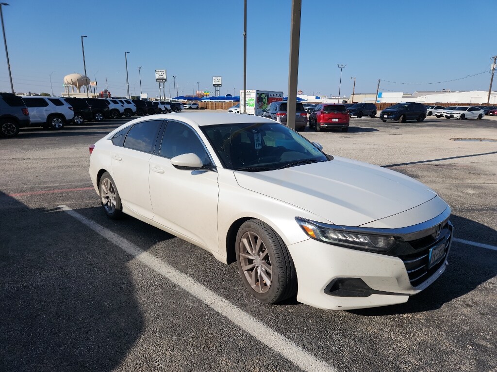 2022 Honda Accord LX 1.5T photo 4