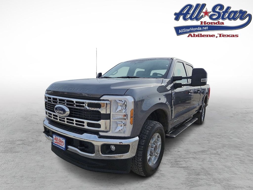 Used 2025 Ford F-250 XLT Truck Crew Cab