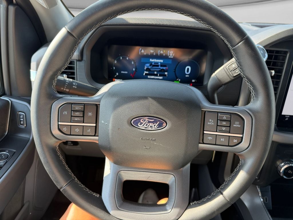 2025 Ford F-150 XLT - Photo 24