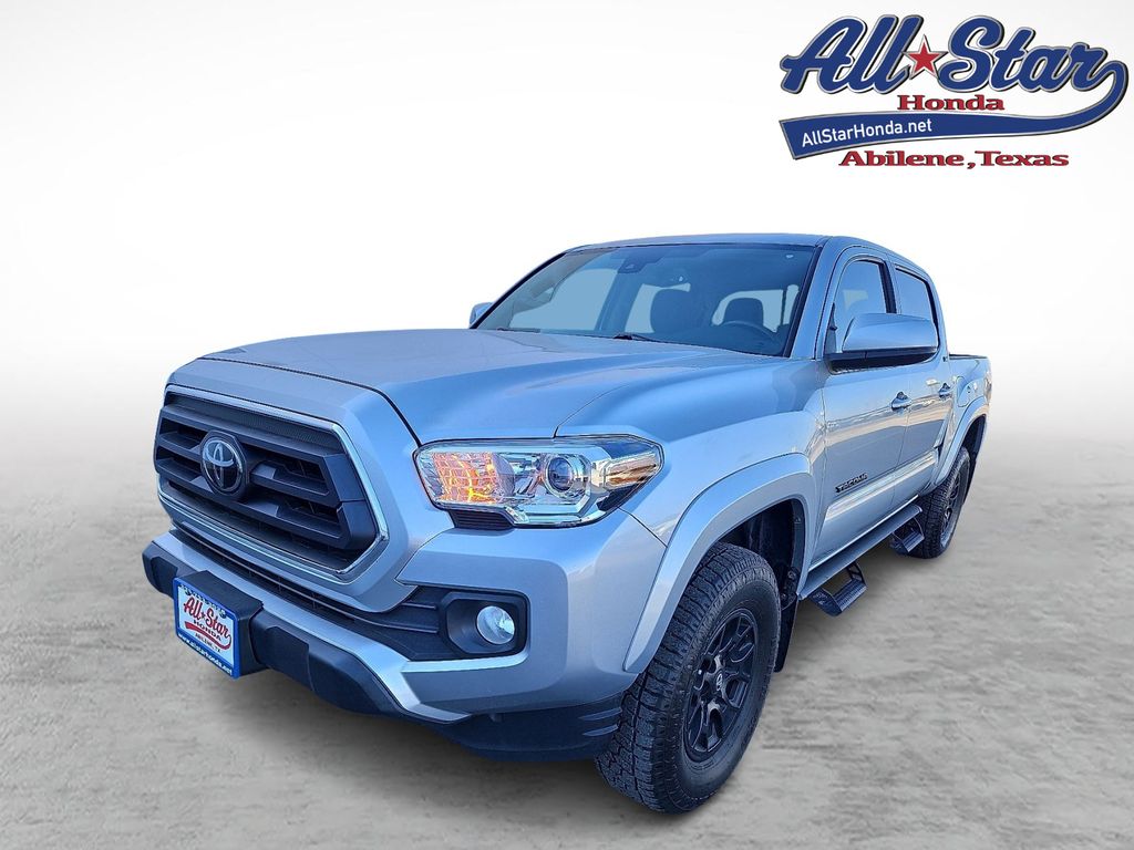 2022 Toyota Tacoma SR5's photo