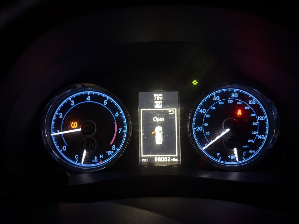 Used 2017 Toyota Corolla SE Sedan