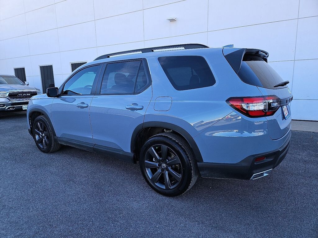 Used 2025 Honda Pilot Sport SUV